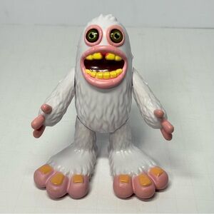 Playmonster My Singing Monsters MAMMOTT Action Figure Works Yeti Sound Toy White